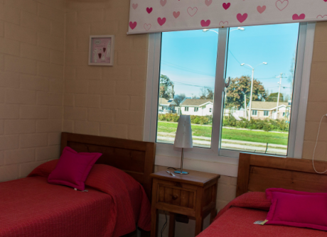Dormitorio 2, Niñitas